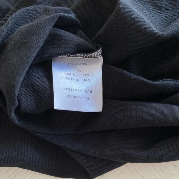 Lindy Bop - Black Haulter Top - Picture 5 of 7